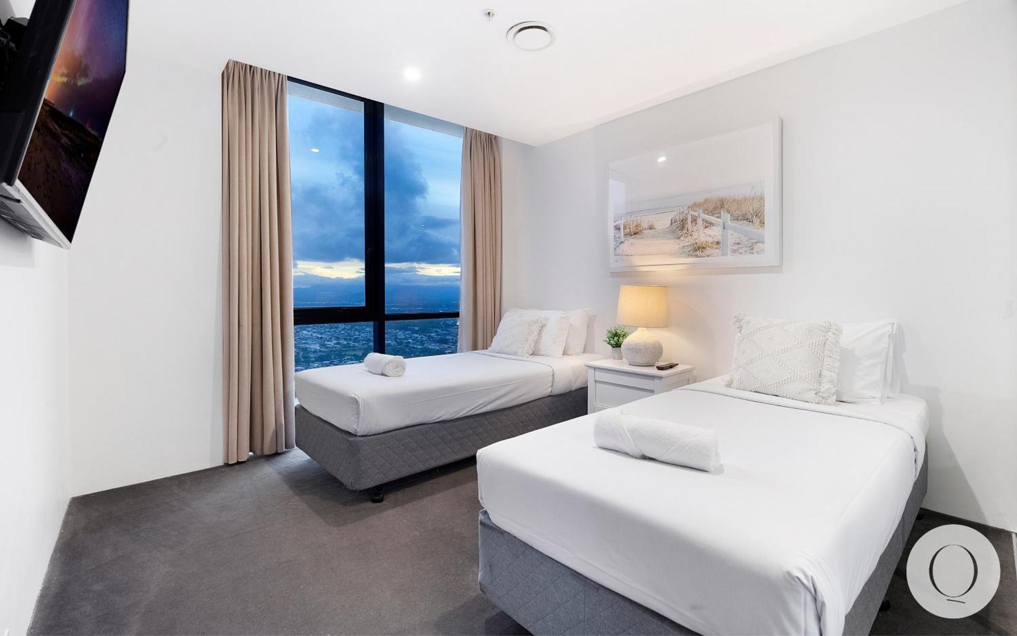 5 Bedroom Executive Sub Penthouse In The Heart Of Surfers With Full Ocean Views - Sleeps 12 - Circle On Cavill Amazing!! ゴールドコースト エクステリア 写真